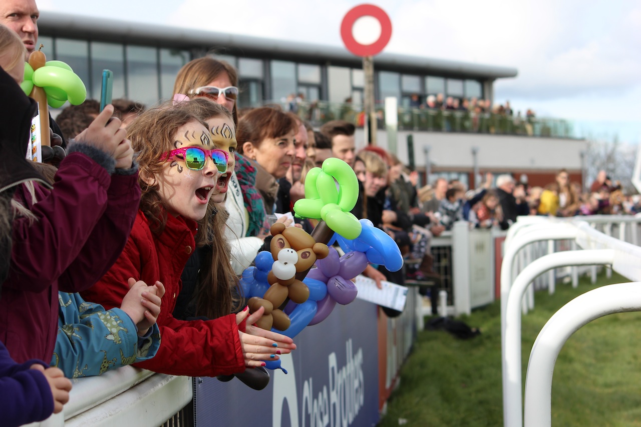 Action-packed Free Easter Family Fun At Exeter Racecourse | The Exeter ...